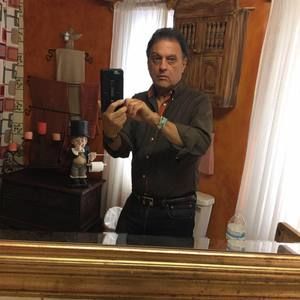 Meet your Posher, Larry